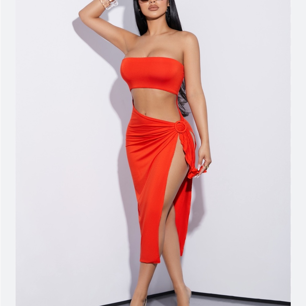 Naked wardrobe dress